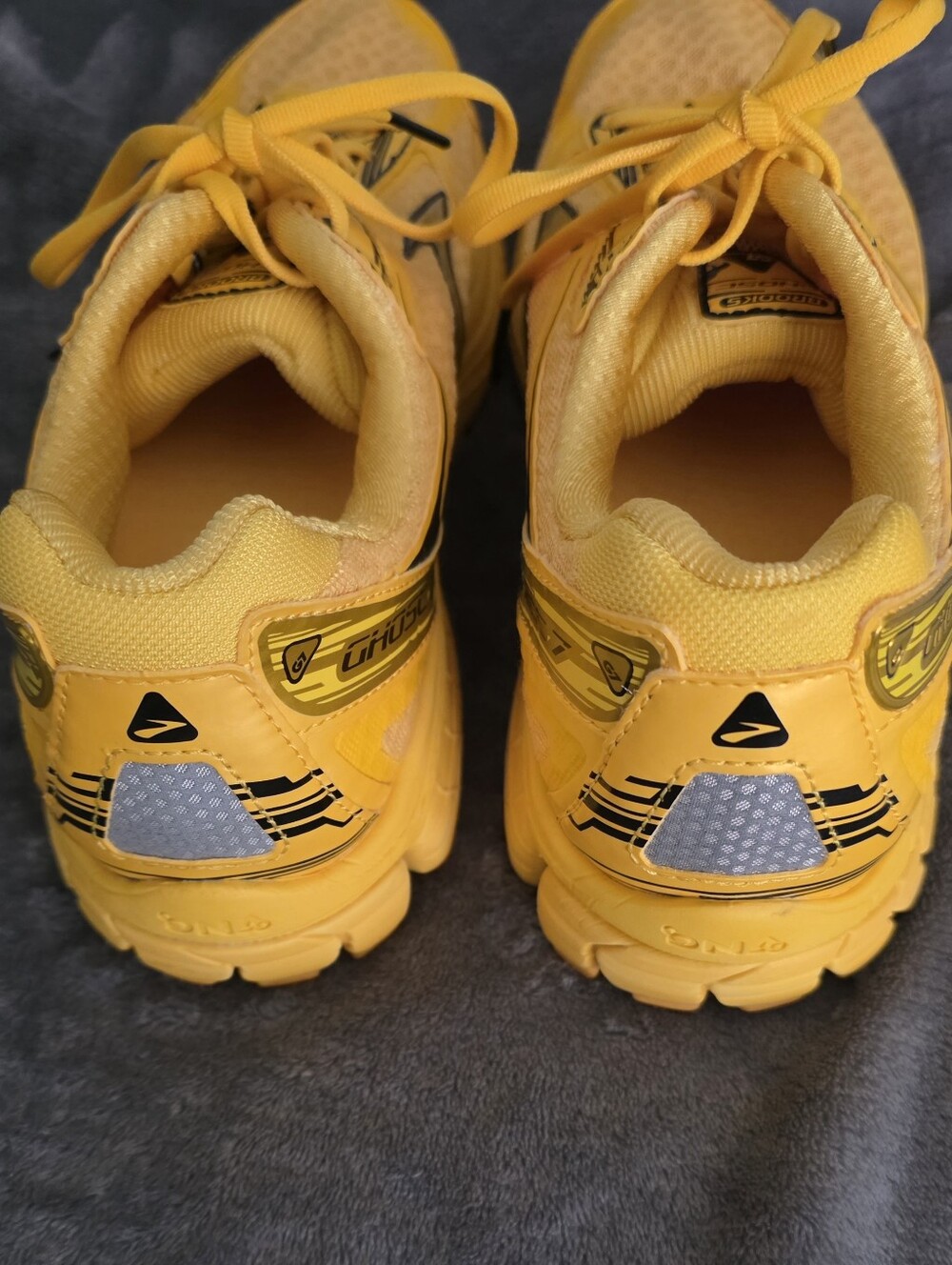 RARE Yellow Chrome Brooks Ghost 7 110168-1D-735 Men's Size 11D - Picture 4 of 7